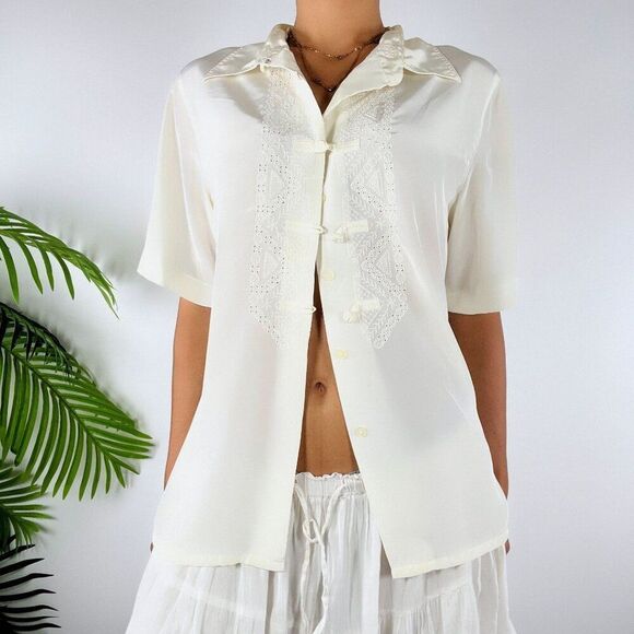 Women's Vintage White Cottagecore Classy Short Sleeve Button Up Blouse / S - Picture 1 of 6